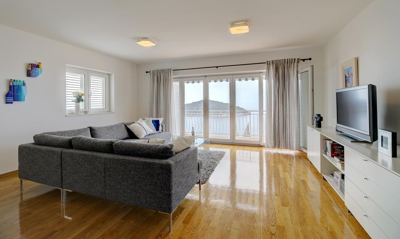 330 Apartment