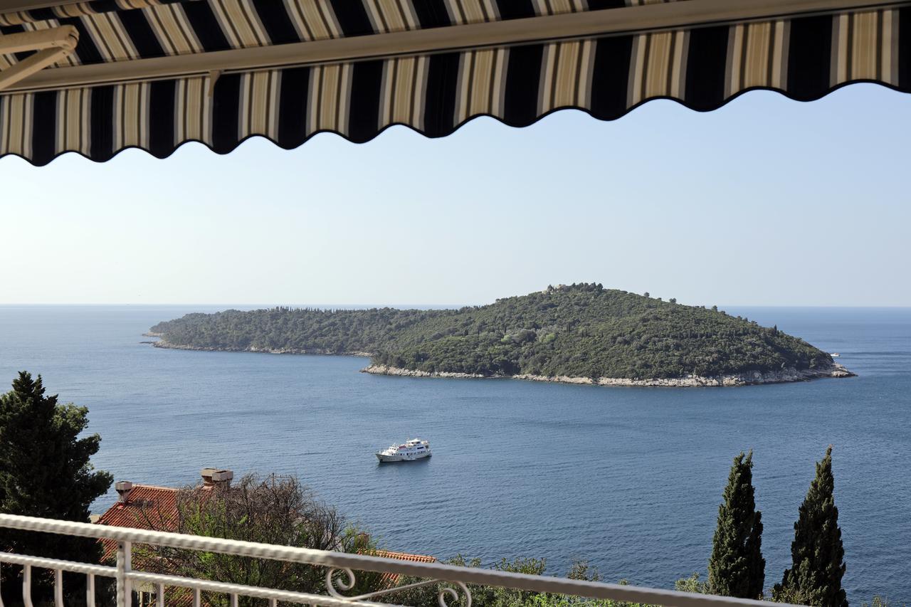 330 Dubrovnik